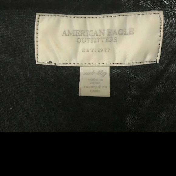 AE t shirt - Picture 3 of 5